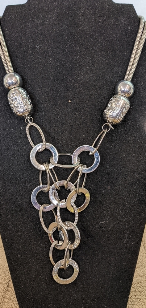 Fashionable necklace